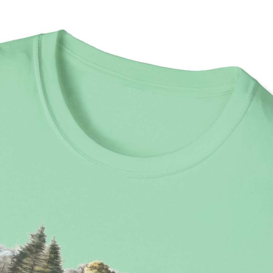 Live Free or Die in Mogul Hampshire Unisex Softstyle T-shirt