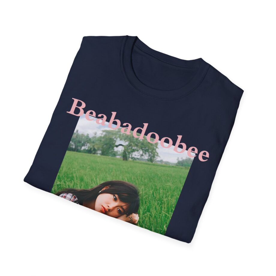 CBeabadoobee Glue Tour Unisex Softstyle T-Shirt