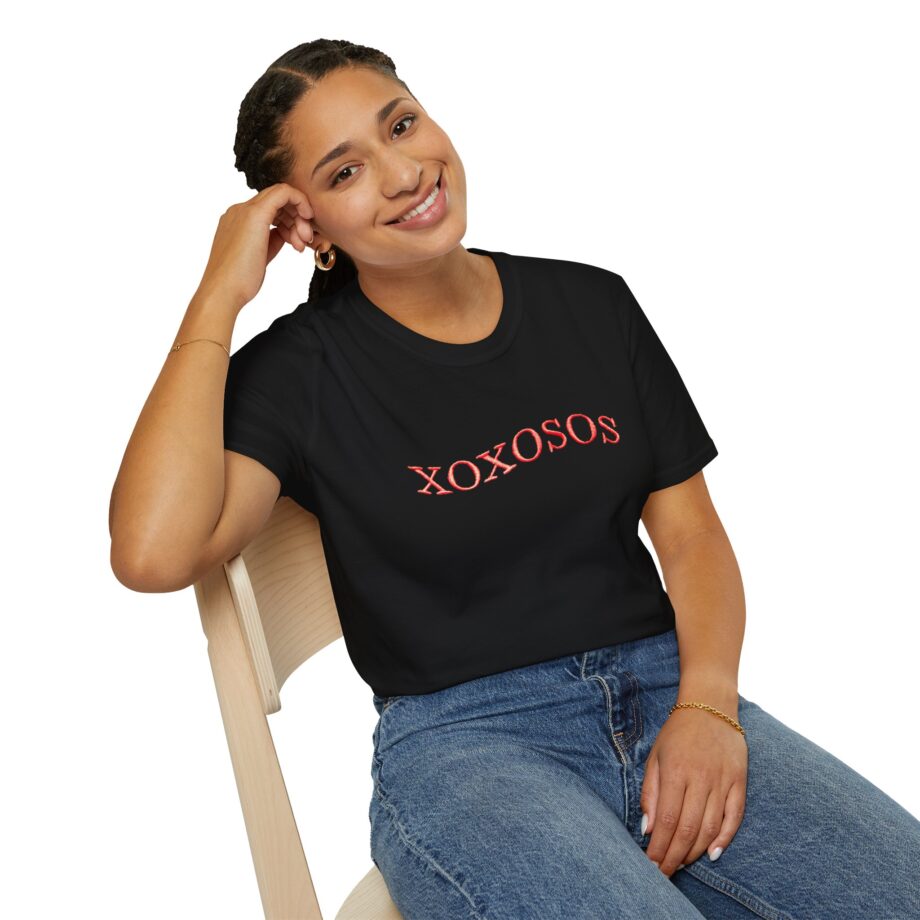 Keshi Xoxosos Unisex Softstyle T-shirt