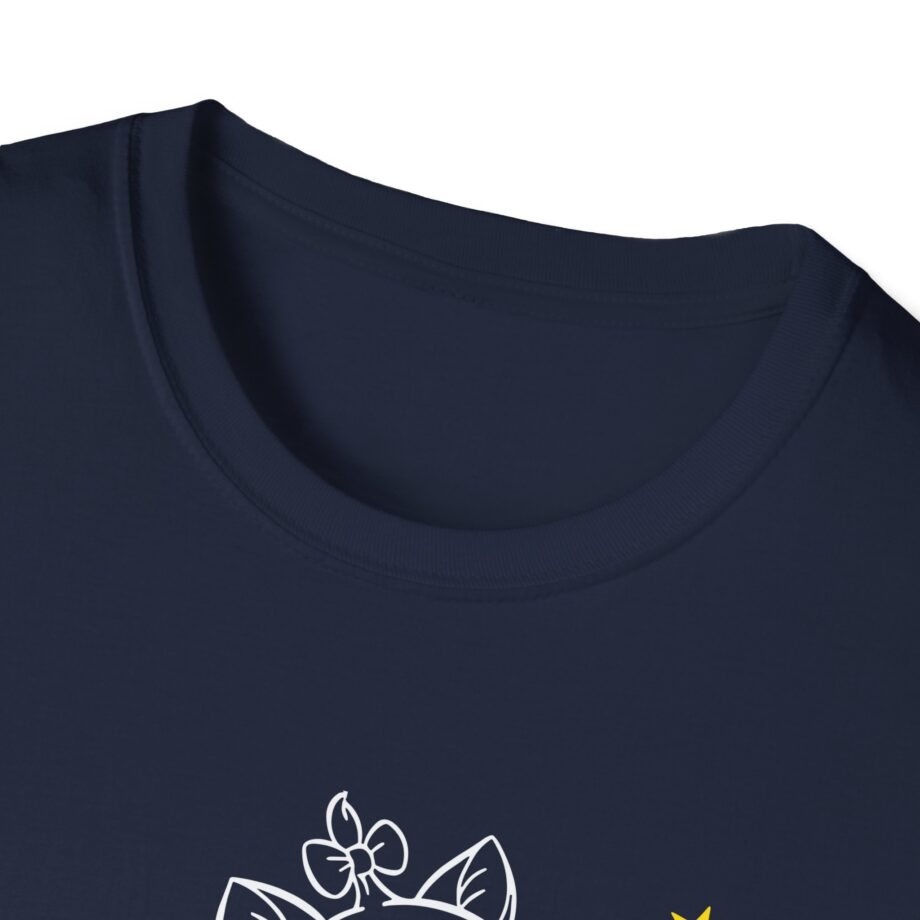 Beabadoobee Dancer Unisex Softstyle T-Shirt