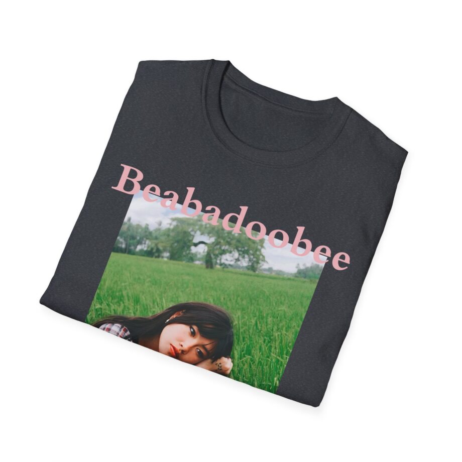 CBeabadoobee Glue Tour Unisex Softstyle T-Shirt