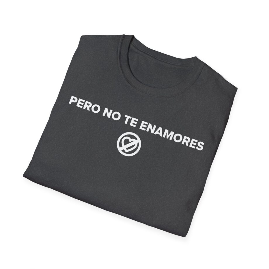 No Te Enamores Official Tour Unisex Softstyle T-shirt