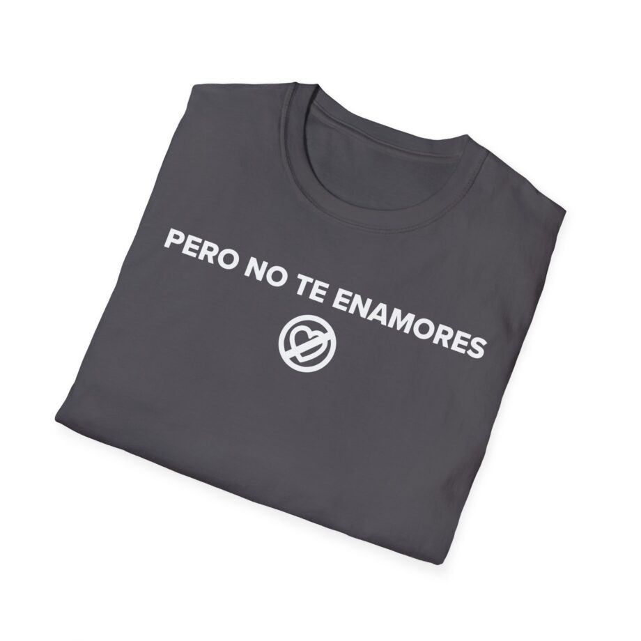 No Te Enamores Official Tour Unisex Softstyle T-shirt