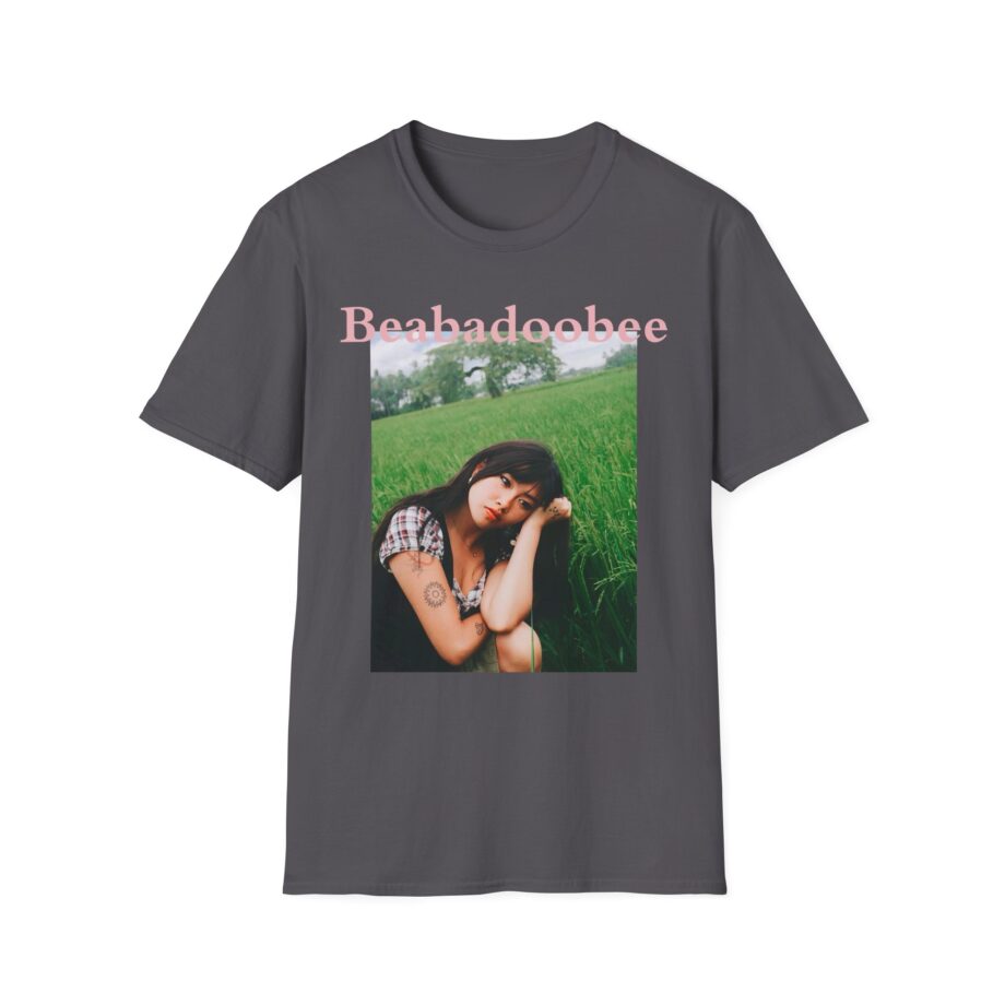 CBeabadoobee Glue Tour Unisex Softstyle T-Shirt