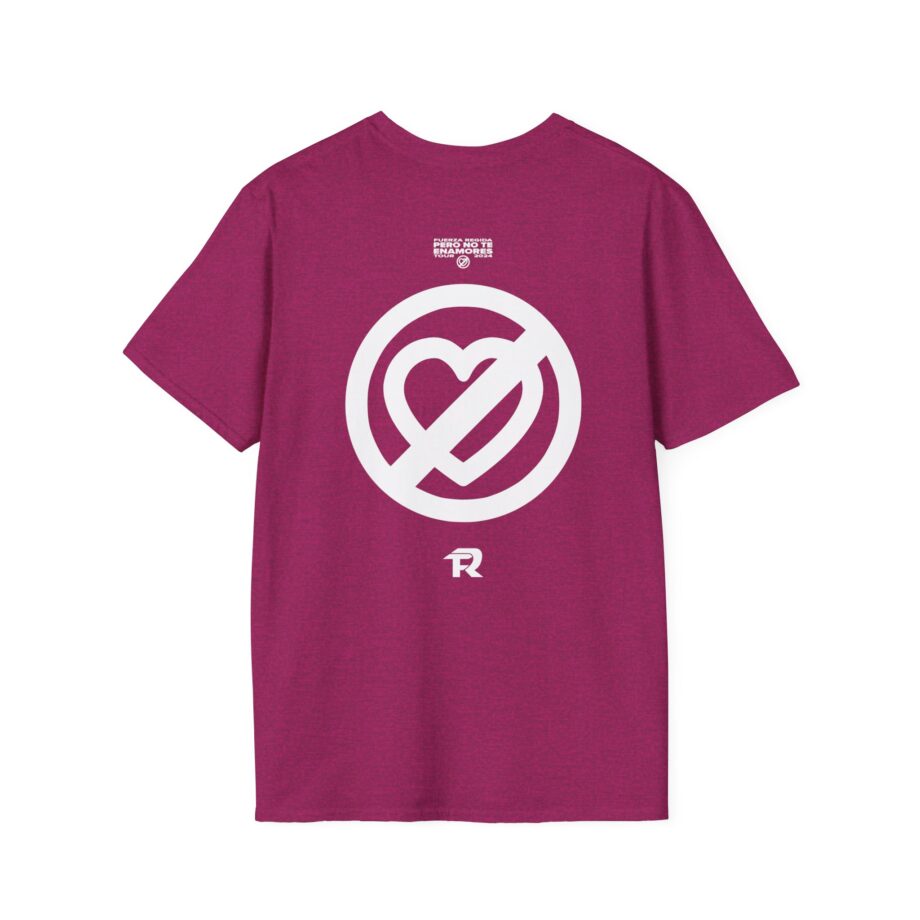 No Te Enamores Official Tour Unisex Softstyle T-shirt