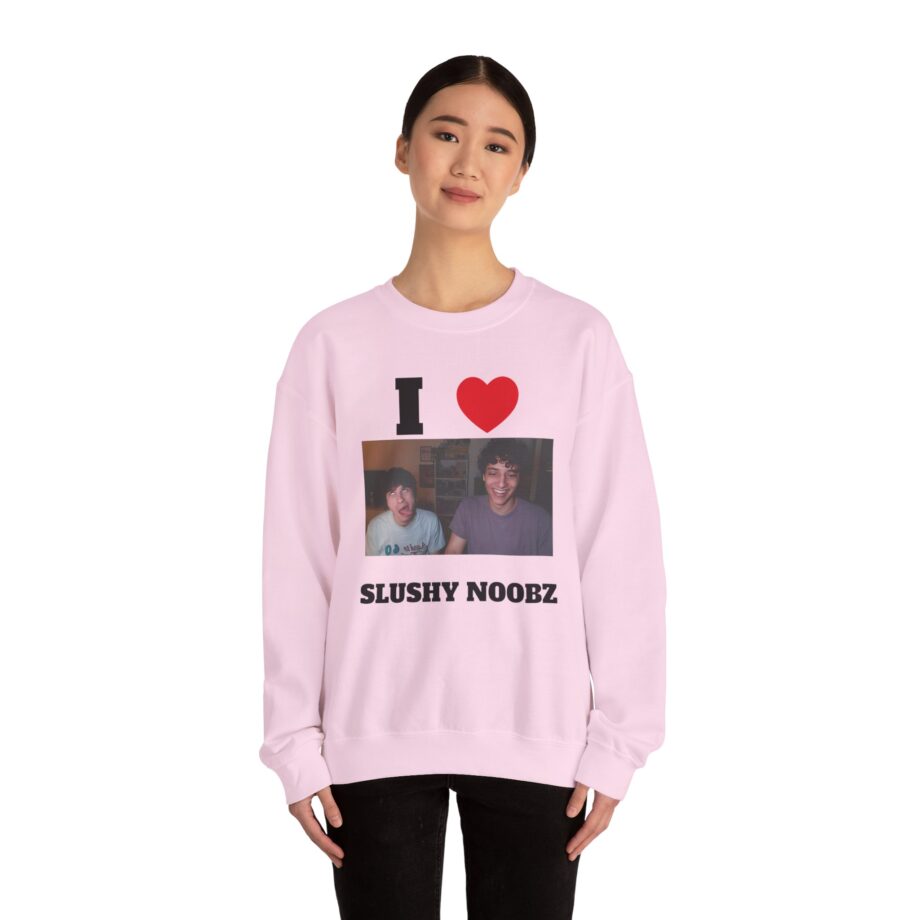 I Heart Slushy Noobz Unisex Heavy Blend Crewneck Sweatshirt