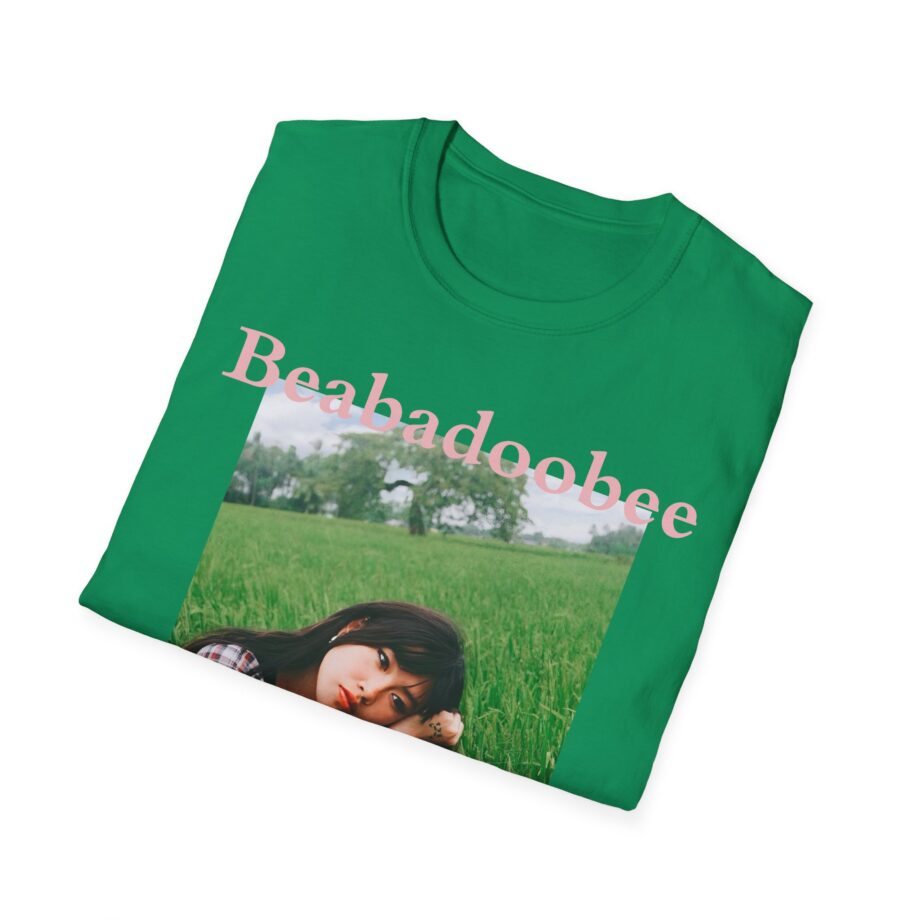 CBeabadoobee Glue Tour Unisex Softstyle T-Shirt