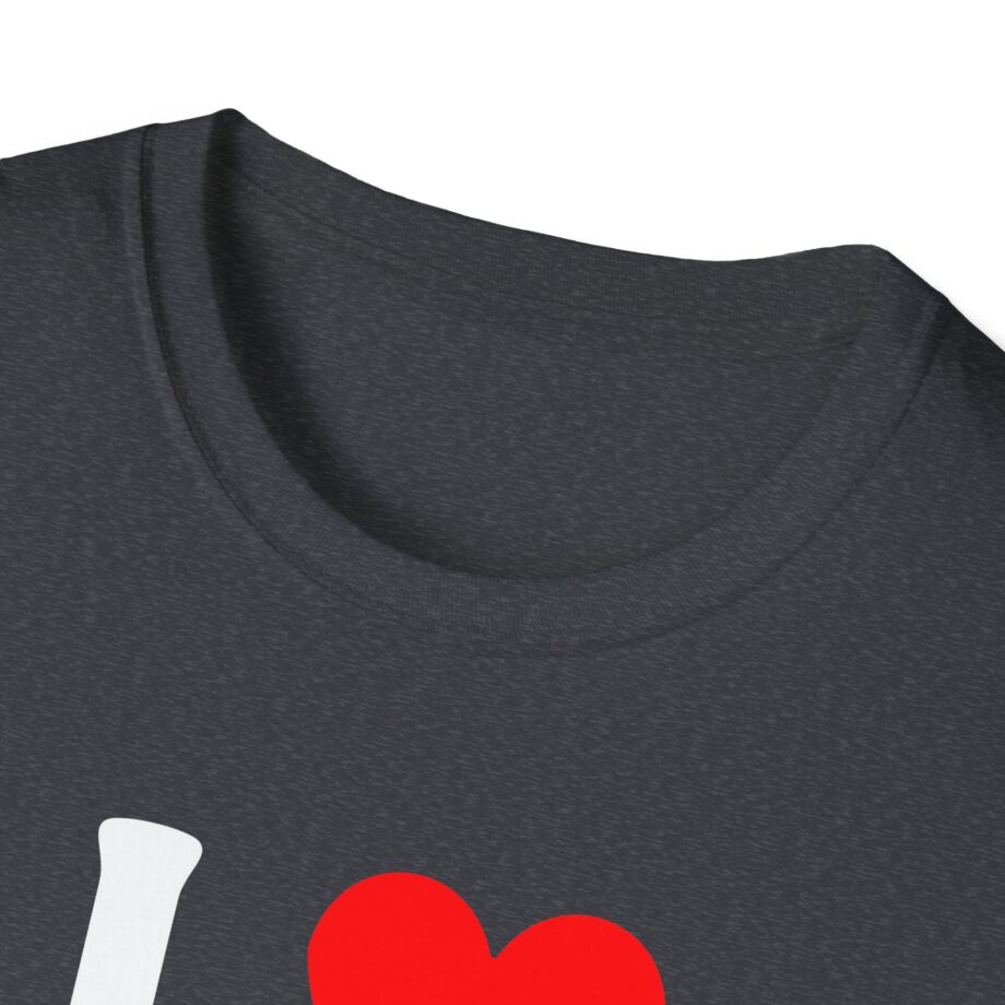 I Love Wave to Earth Unisex Softstyle T-Shirt