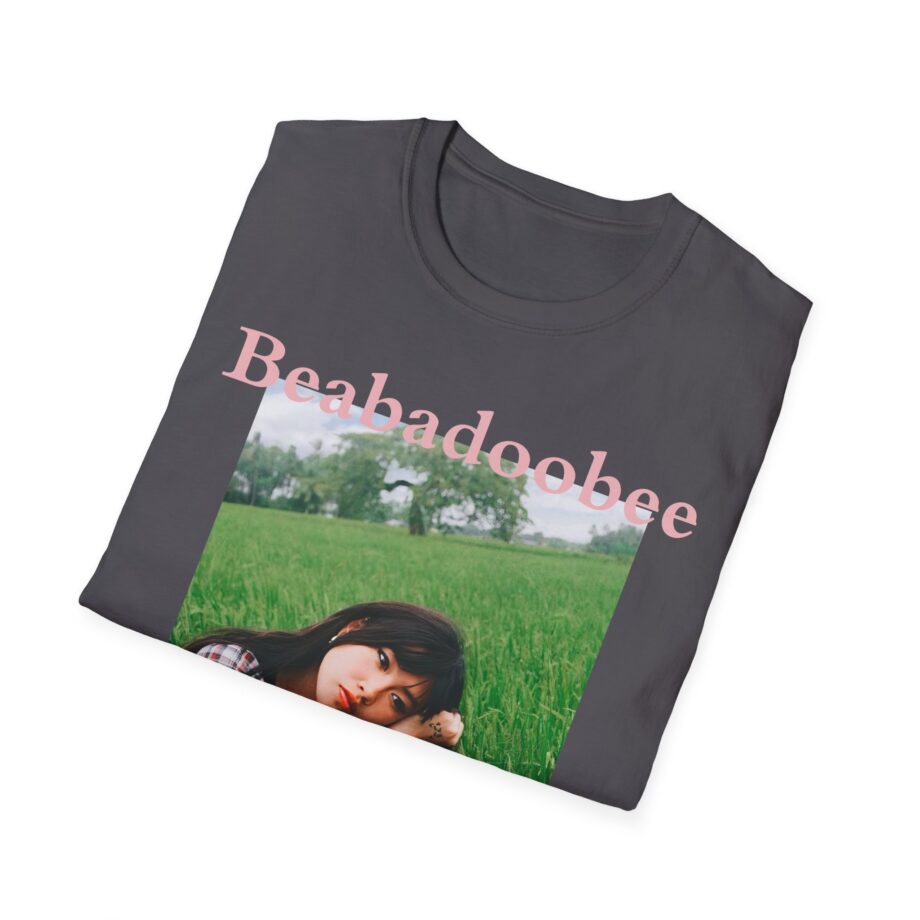 CBeabadoobee Glue Tour Unisex Softstyle T-Shirt