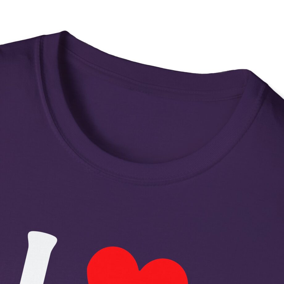 I Love Wave to Earth Unisex Softstyle T-Shirt