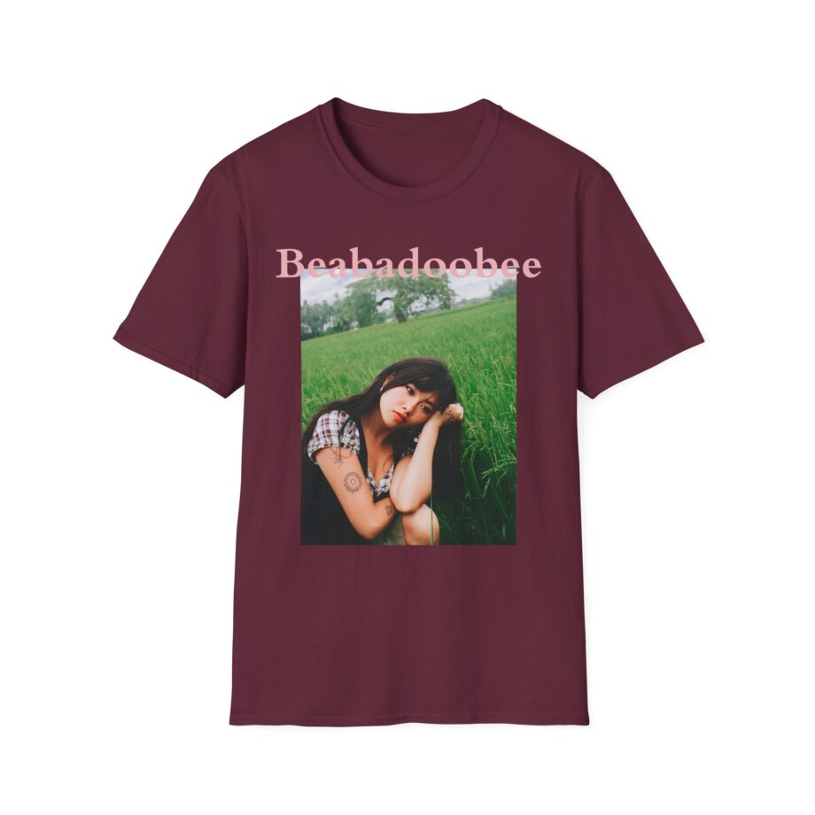 CBeabadoobee Glue Tour Unisex Softstyle T-Shirt
