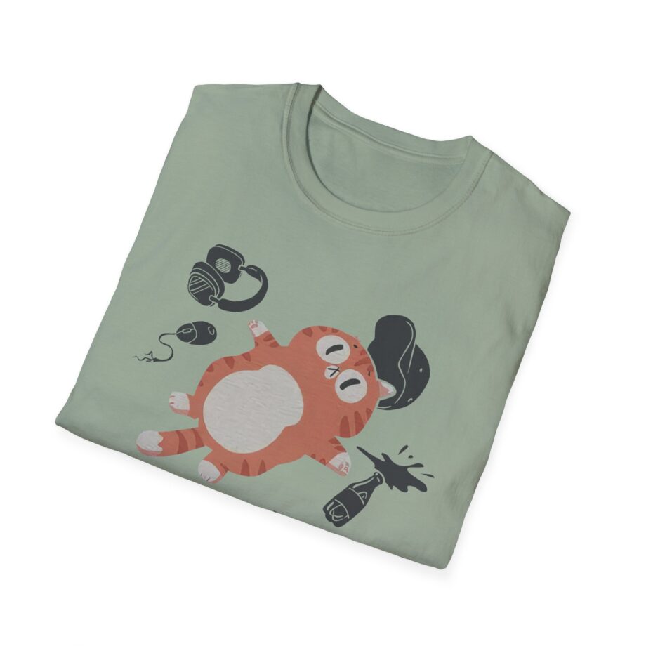Lirik Gamed Out Cat Unisex Softstyle T-shirt