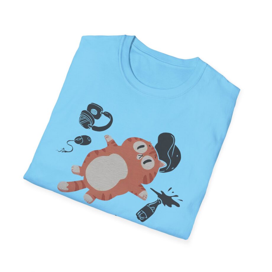 Lirik Gamed Out Cat Unisex Softstyle T-shirt