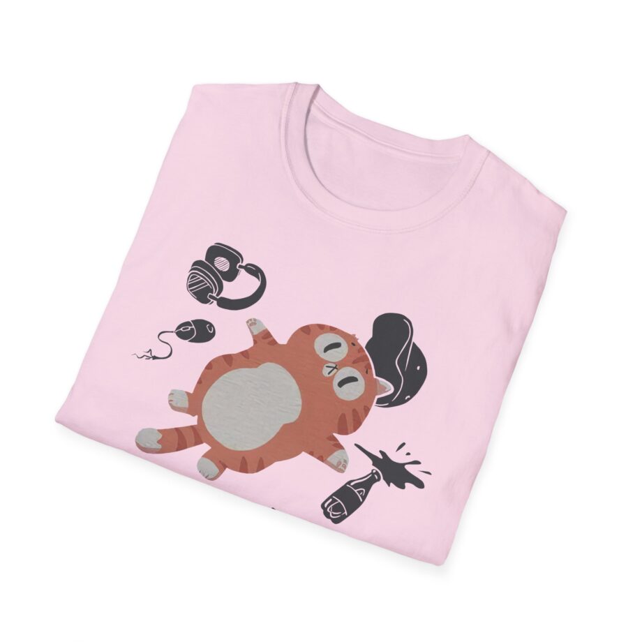 Lirik Gamed Out Cat Unisex Softstyle T-shirt