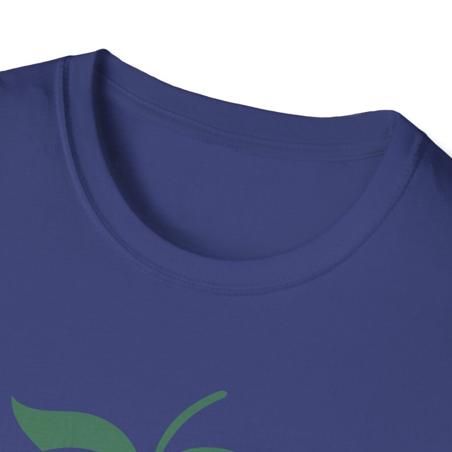 Eslabon Armado La Fresa Unisex Softstyle T-shirt