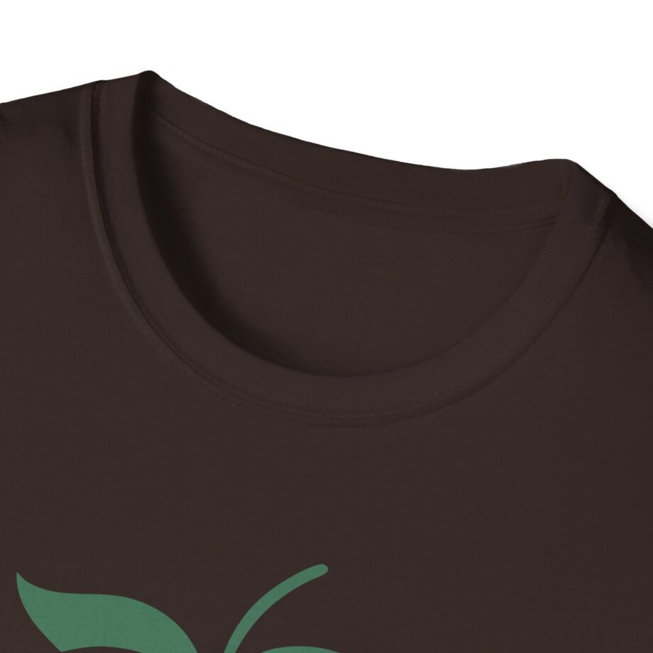 Eslabon Armado La Fresa Unisex Softstyle T-shirt