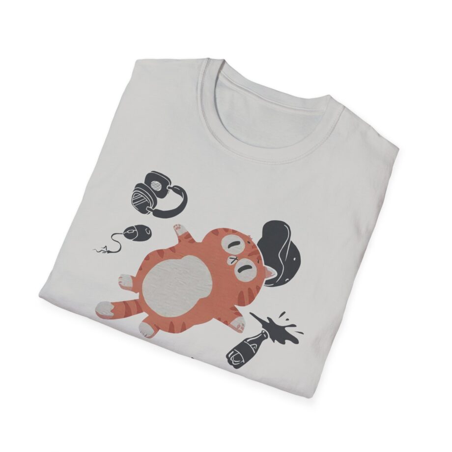 Lirik Gamed Out Cat Unisex Softstyle T-shirt