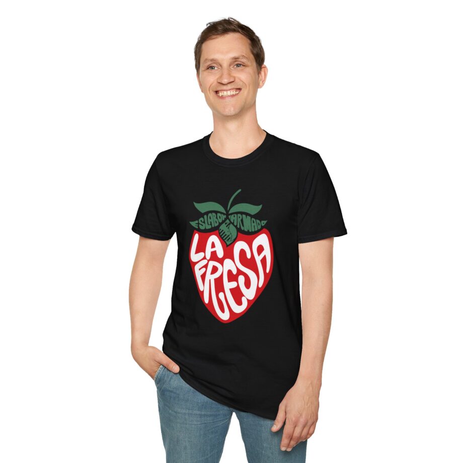Eslabon Armado La Fresa Unisex Softstyle T-shirt