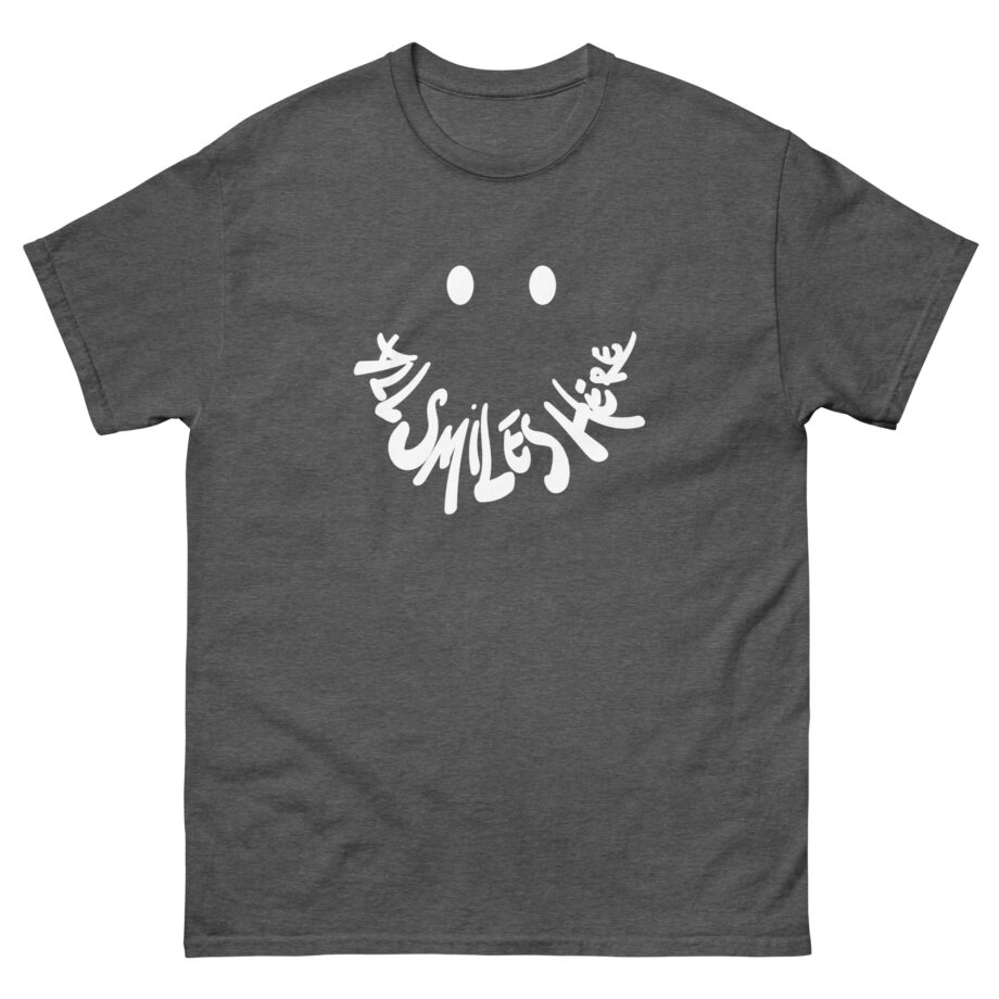 Charli D Amelio Charli All Smiles Here Unisex classic tee