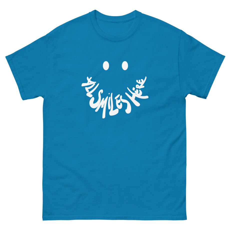 Charli D Amelio Charli All Smiles Here Unisex classic tee